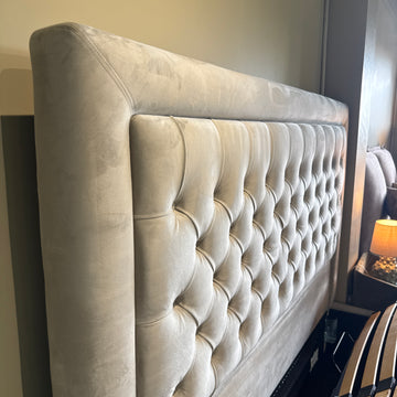 Clearance Cambourne 6’0 Super King Velvet Cream Storage Ottoman Bed