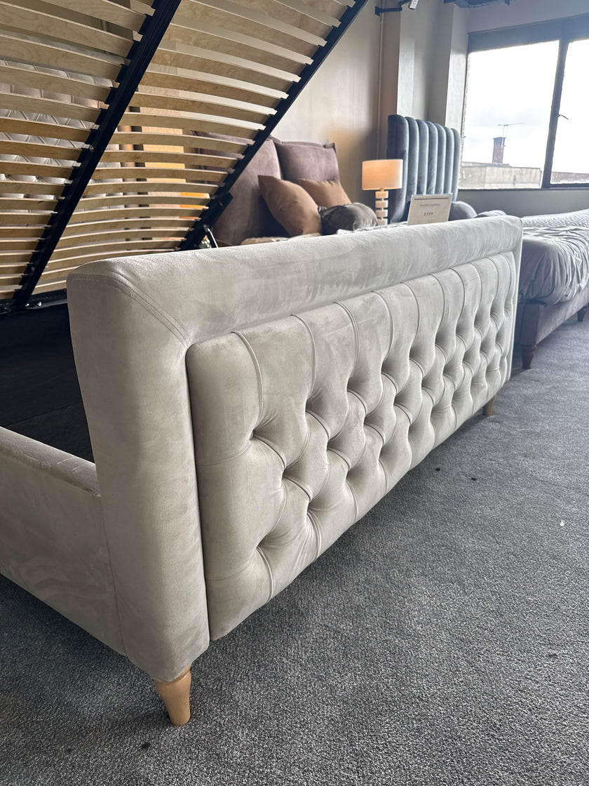 Clearance Cambourne 6’0 Super King Velvet Cream Storage Ottoman Bed
