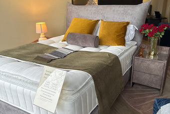 Clearance 5’0 King Snoorer Infinity Silver Bed frame with beech legs