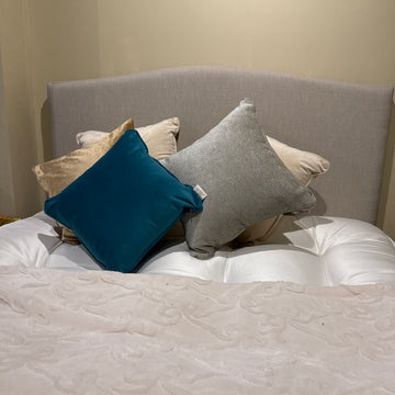 Clearance Snoozer Bed frame 5’0 Siena Dusk Oak Legs