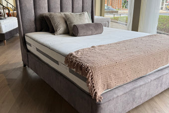 Harper 5’0 Bedframe Infinity Mink