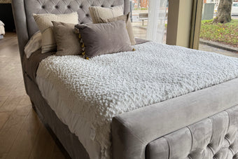 Cambourne 5'0 King Size Bedframe Velvet Cream