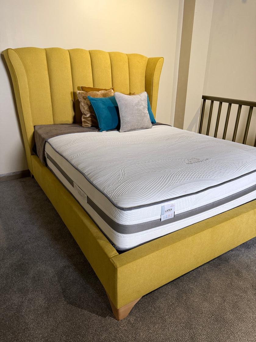 Princess 5’0 Bedframe Yellow