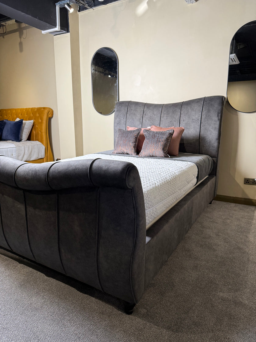 Snuggler 5’0 Bedframe Marble Metal