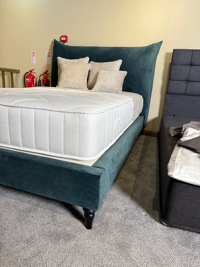 Snoorer 5'0 Bedframe Velvet Azur