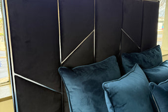 Chelsea 4'6 Electric Ottoman Bed in Velvet Black and Silver Trim