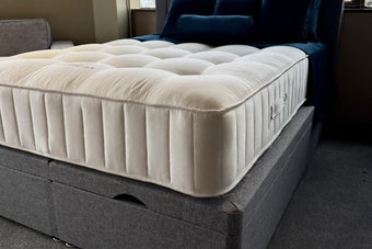 Clearance 5’0 King Size Ottoman Divan Bed with matching Headboard and High Quality 2500ct Medium Feel Memory Foam Mattress