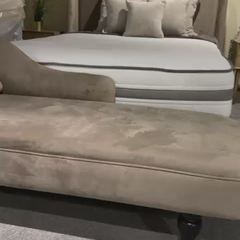 Clearance Bardot Chaise Longue In Velvet Mika @50% Off